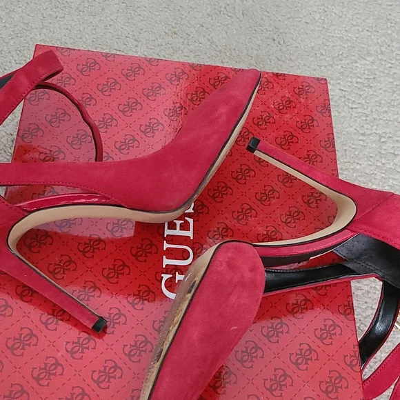 GUESS heels Red Suede in original box. 6-1/2m.  Like new !! - Picture 3 of 4